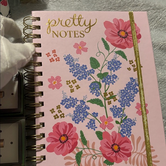 Kate Spade Stationary & Floral Notebook Set - Picture 6 of 7